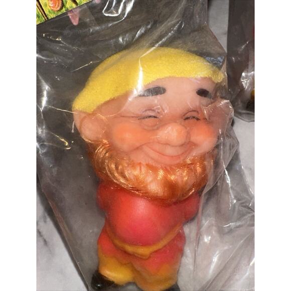 NEW Vintage 4 Plastic Elf Gnome Dwarves Ornaments 1960s 3" Squish Toys Hong Kong - Picture 4 of 8